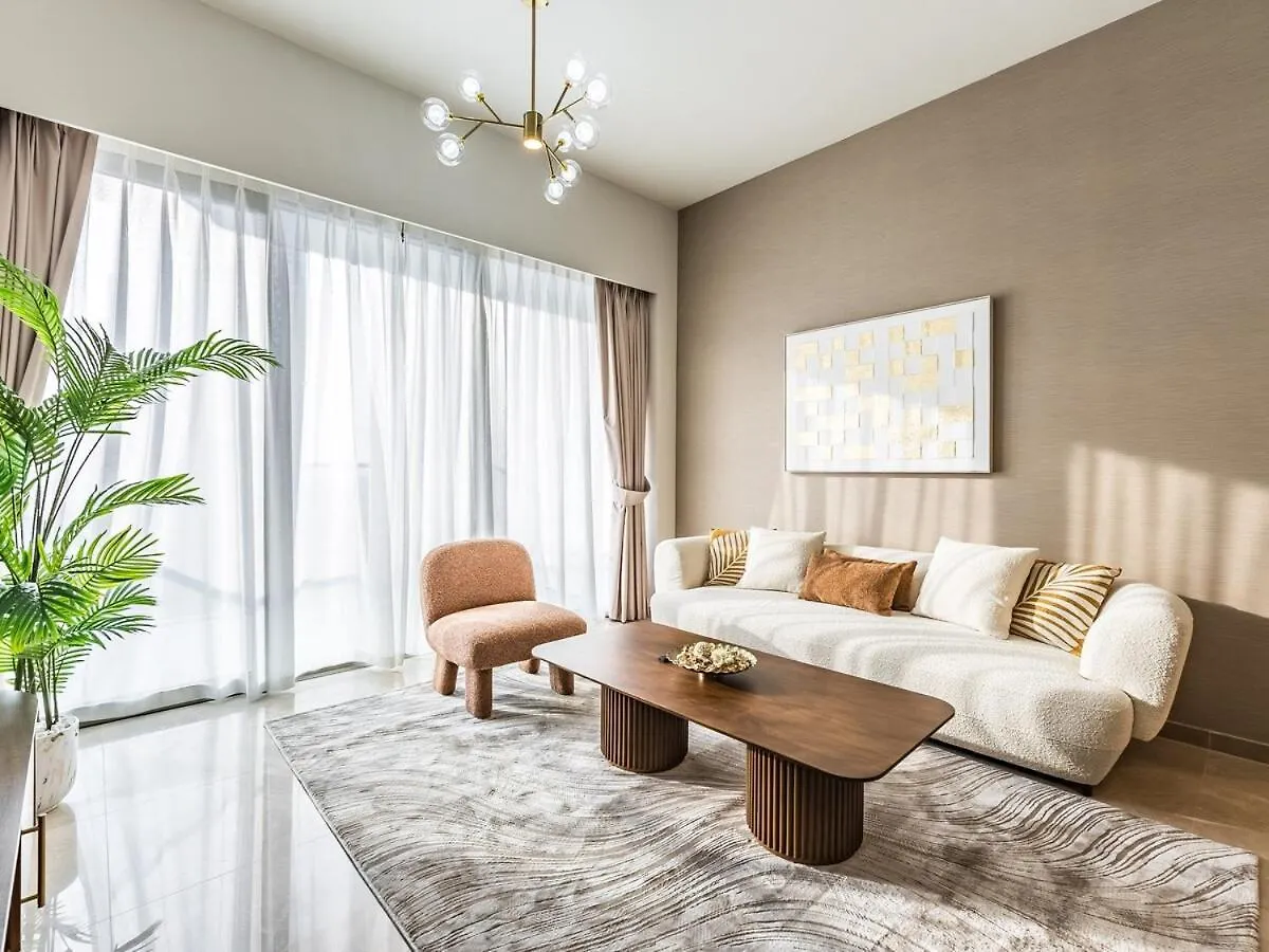 Luxurious 1Br Grande Signature Residence Dubaï