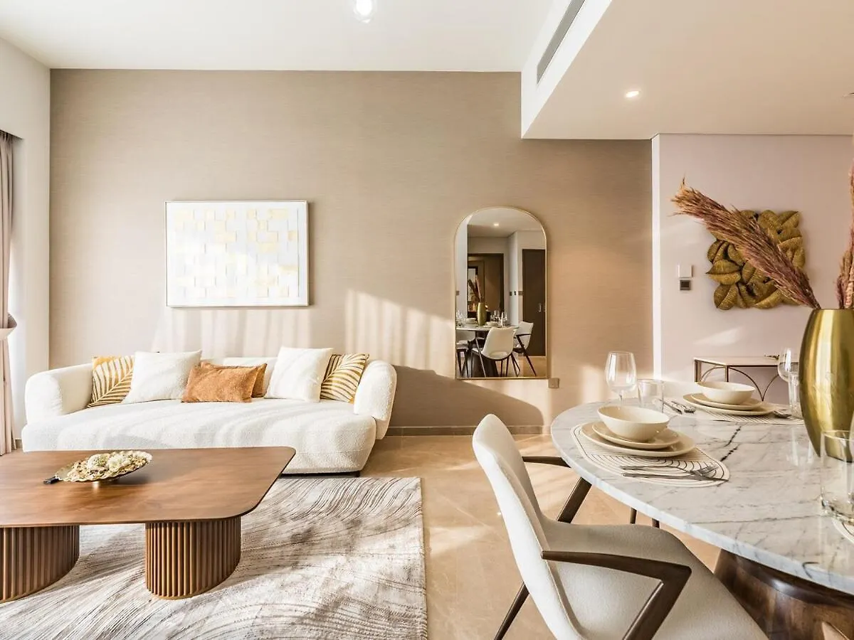 Luxurious 1Br Grande Signature Residence Dubaï