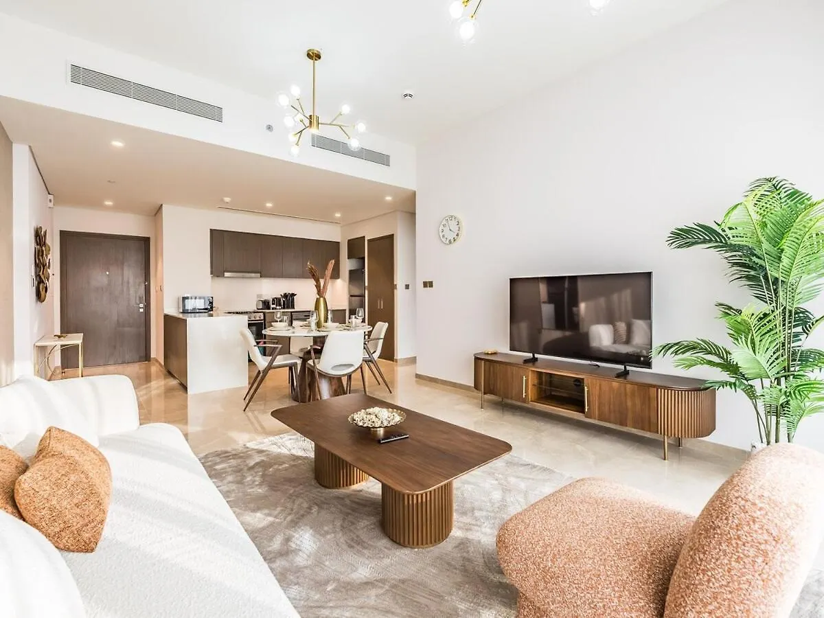 Luxurious 1Br Grande Signature Residence Dubai 0*,  United Arab Emirates