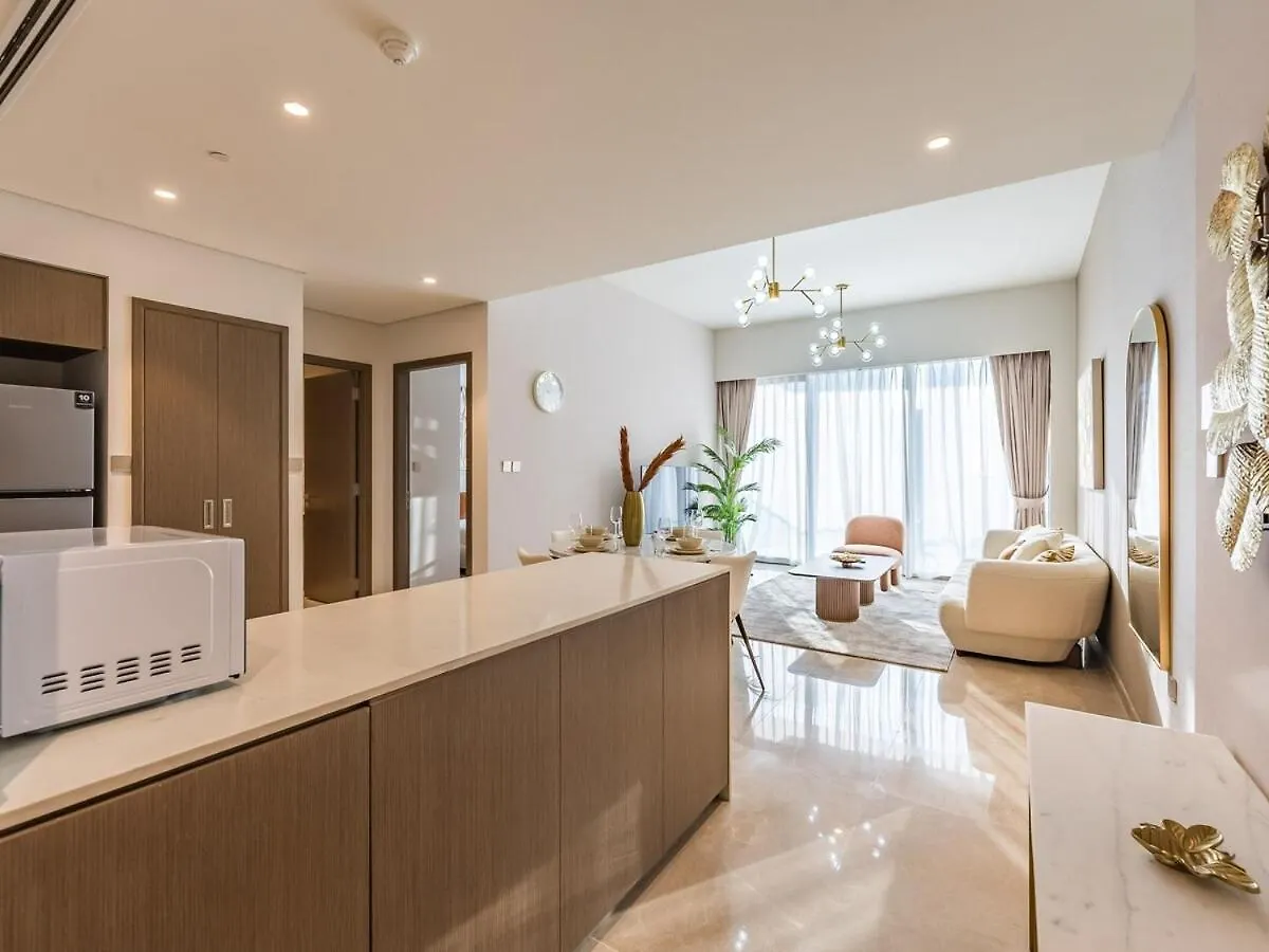 Apartment Luxurious 1Br Grande Signature Residence Dubai United Arab Emirates