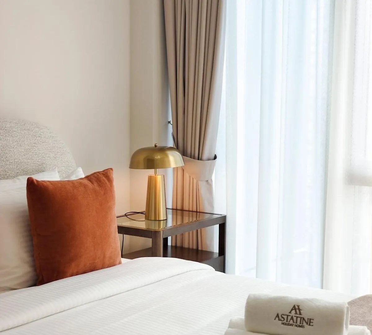 Luxurious 1Br Grande Signature Residence Dubai Apartment